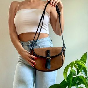 Bass brown/black leather saddle bag